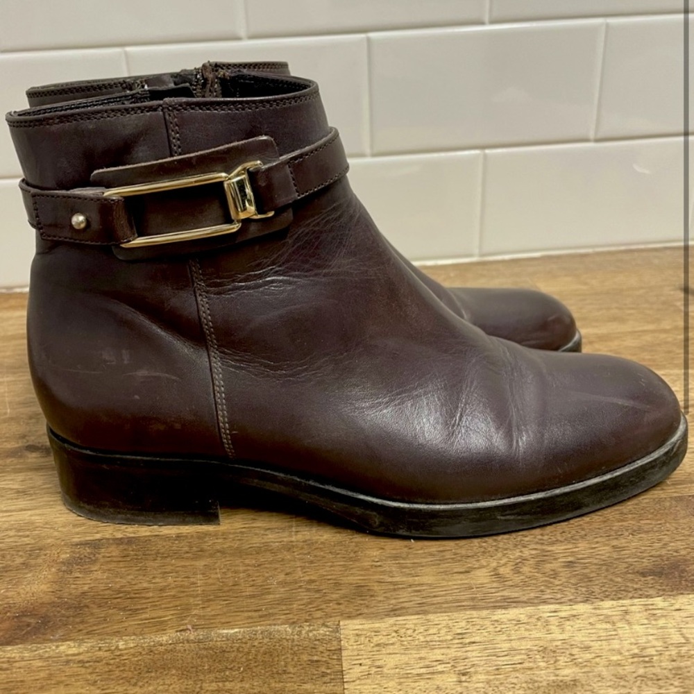 Brown leather chelsea boots (size 8)